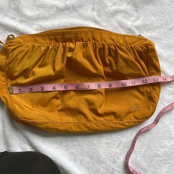 RFT Golden Yellow zipper pouch - Picture 5 of 8